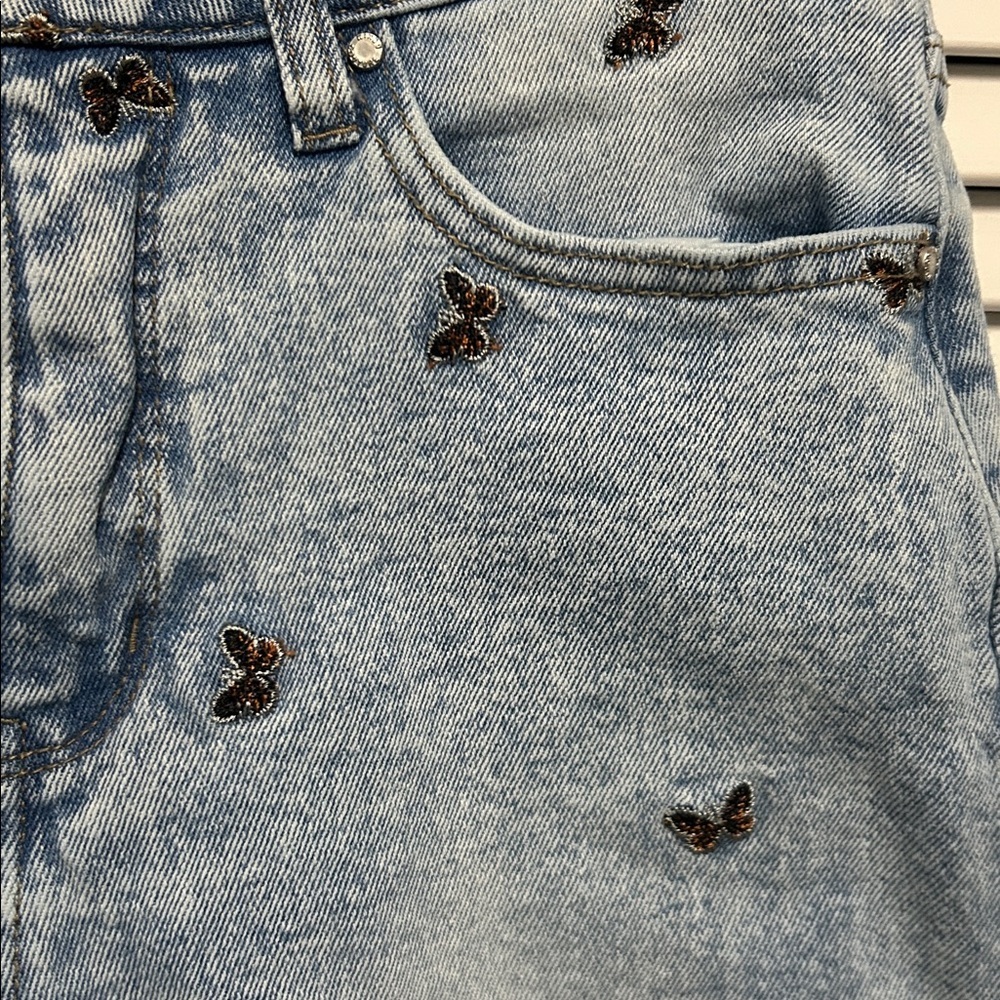 Tinseltown Distressed Light Blue Embroidered All Over Print Butterfly Jeans - Picture 2 of 4
